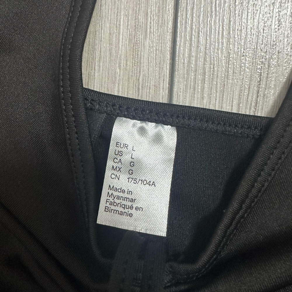 H&M Black Cropped Halter Neck Top Large - Picture 7 of 9